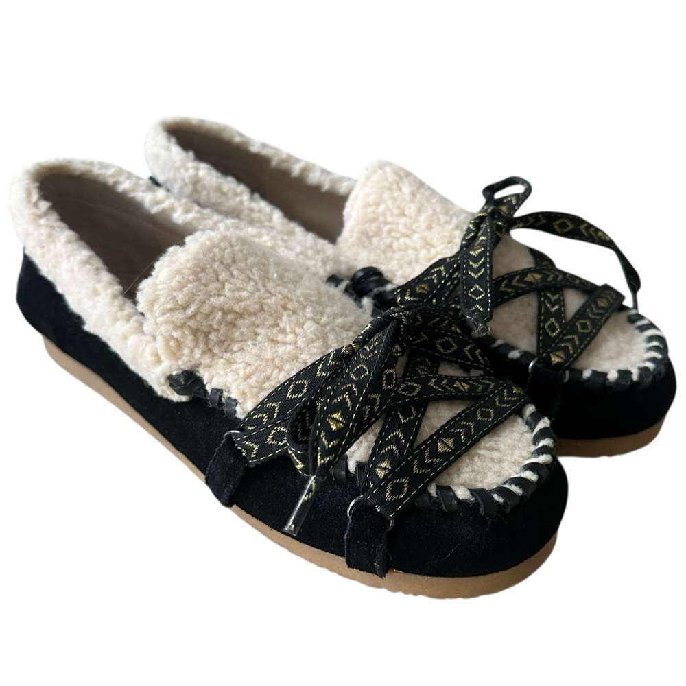 NWOT House of Harlow Minnie Moccasins Flats Size 6